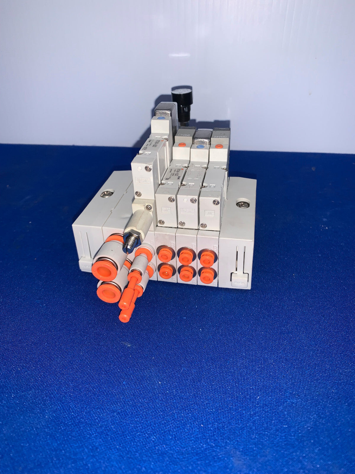 ELETTROVALVOLA SMC ARBY3000-06-P-2-X1 CON 3 SY3140-5LOZ
