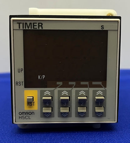 OMRON H5CL H5CL-A TIMER DIGITALE CON BASE OMRON P3GA-11 - PER PARTI/RIPARAZIONI